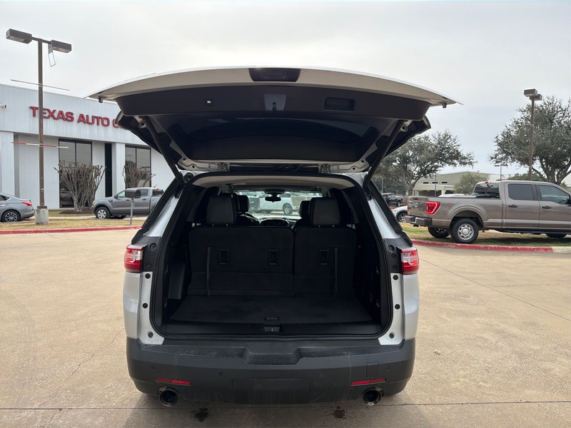 Chevrolet Traverse Vehicle Full-screen Gallery Image 11