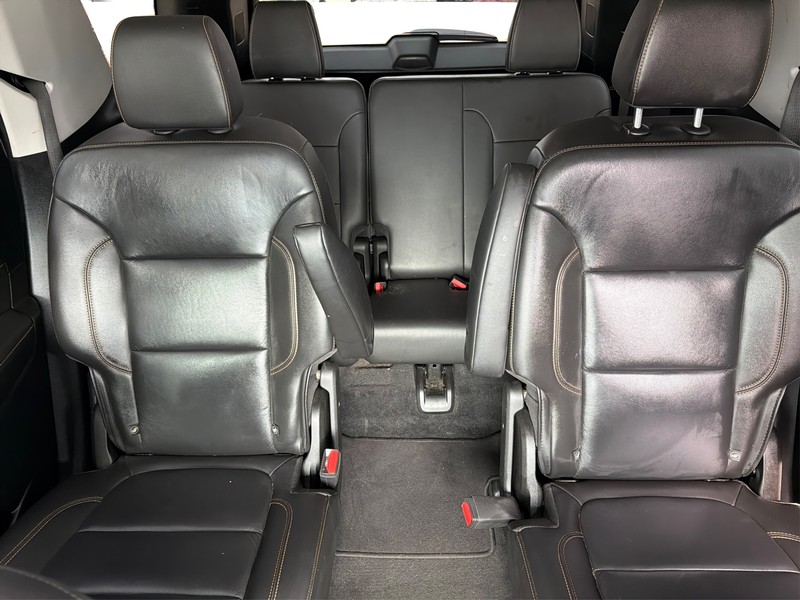 Chevrolet Traverse Vehicle Full-screen Gallery Image 13