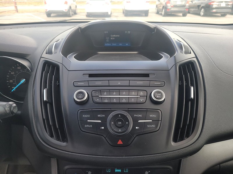 Ford Escape Vehicle Full-screen Gallery Image 12