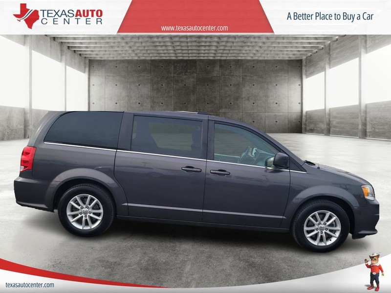 Dodge Grand Caravan Vehicle Full-screen Gallery Image 06