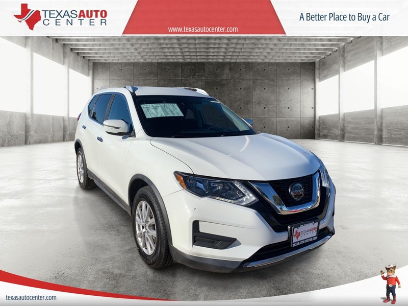 Nissan Rogue Vehicle Full-screen Gallery Image 3