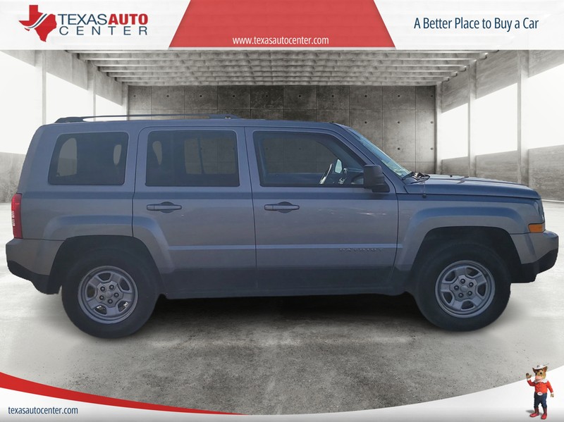 Jeep Patriot Vehicle Full-screen Gallery Image 04