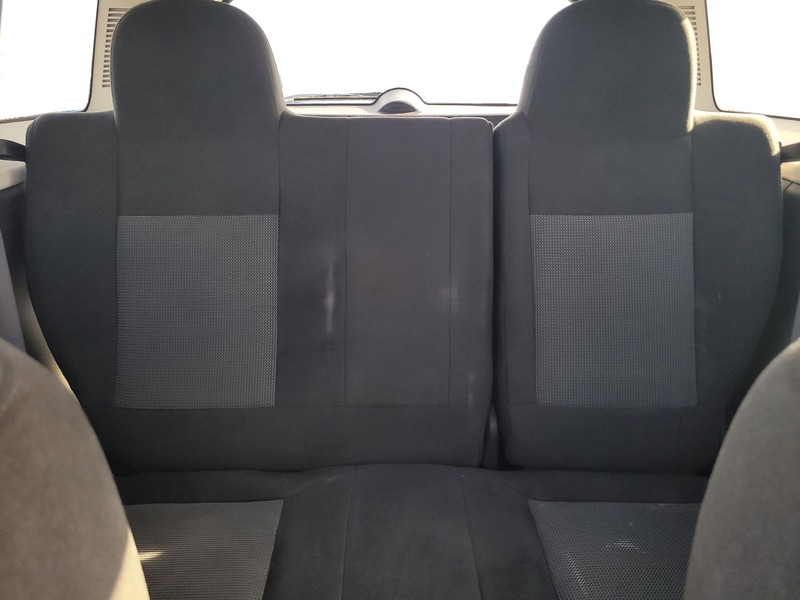 Jeep Patriot Vehicle Full-screen Gallery Image 13