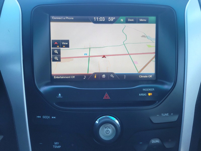 Ford Explorer Vehicle Full-screen Gallery Image 17