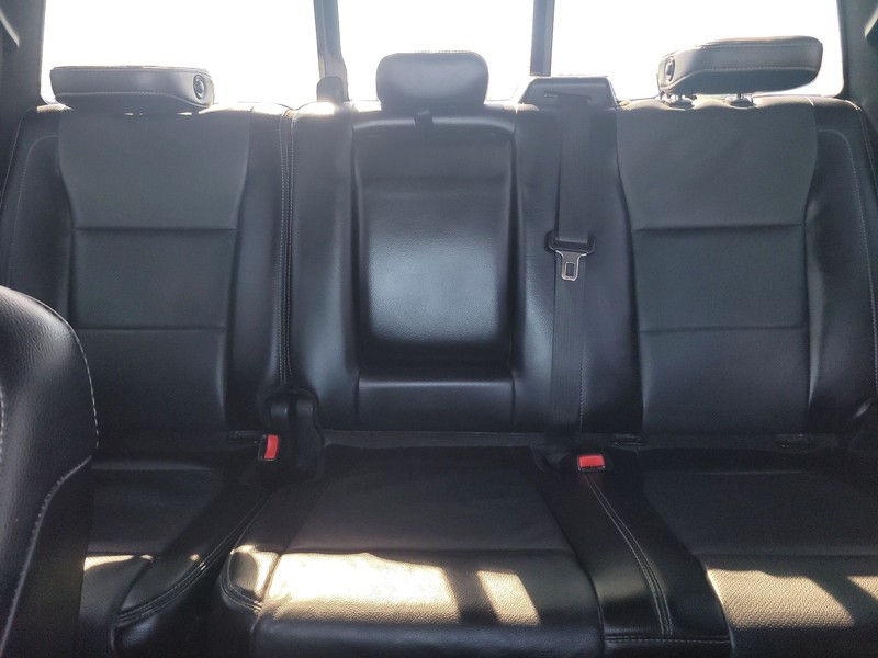 Ford F-150 Vehicle Full-screen Gallery Image 12