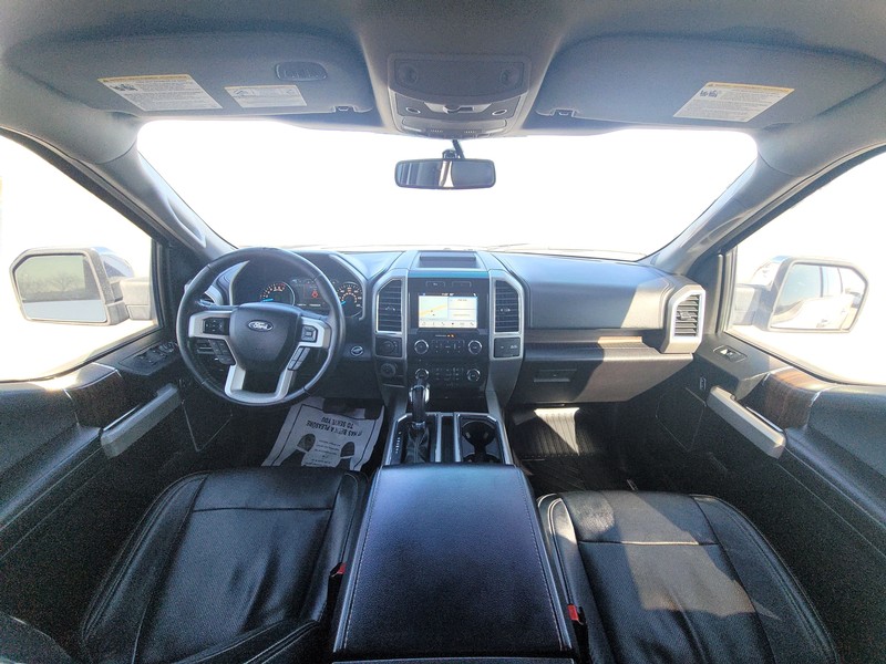 Ford F-150 Vehicle Full-screen Gallery Image 14