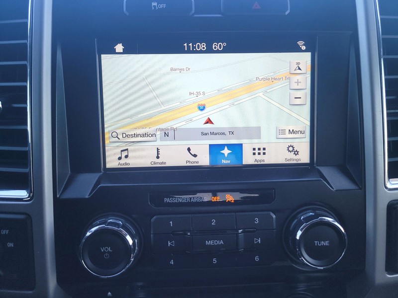 Ford F-150 Vehicle Full-screen Gallery Image 16