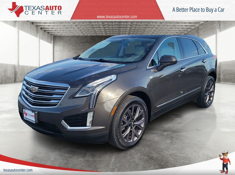 Cadillac XT5 Vehicle Full-screen Gallery Image 02