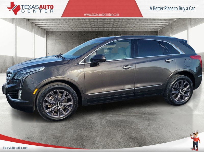 Cadillac XT5 Vehicle Full-screen Gallery Image 05