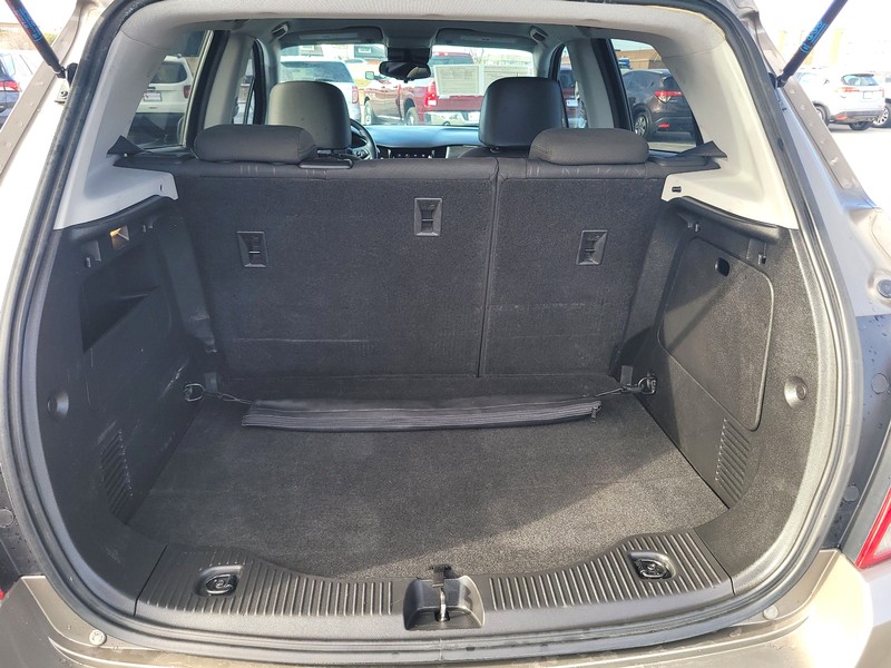 Chevrolet Trax Vehicle Full-screen Gallery Image 11