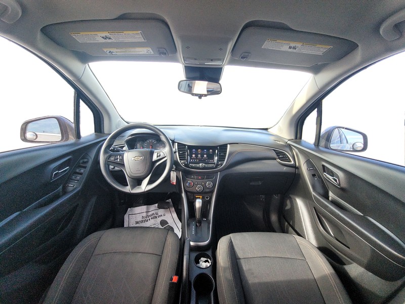 Chevrolet Trax Vehicle Full-screen Gallery Image 15