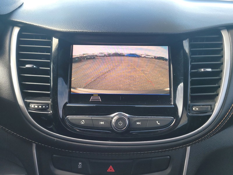 Chevrolet Trax Vehicle Full-screen Gallery Image 17