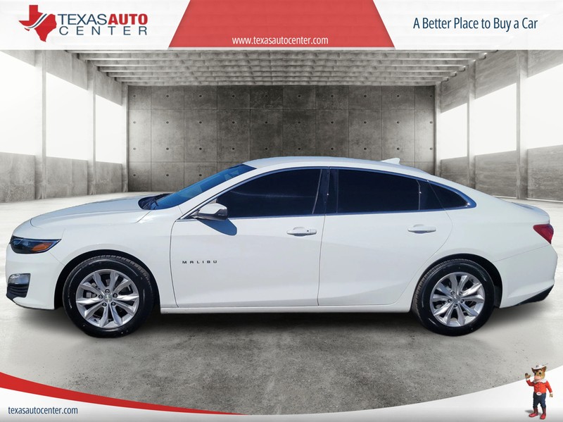 Chevrolet Malibu Vehicle Full-screen Gallery Image 4