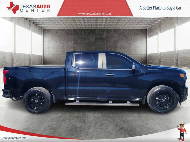 Chevrolet Silverado 1500 LTD Vehicle Full-screen Gallery Image 4