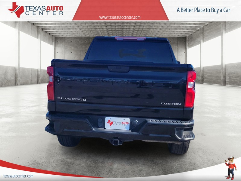 Chevrolet Silverado 1500 LTD Vehicle Full-screen Gallery Image 8