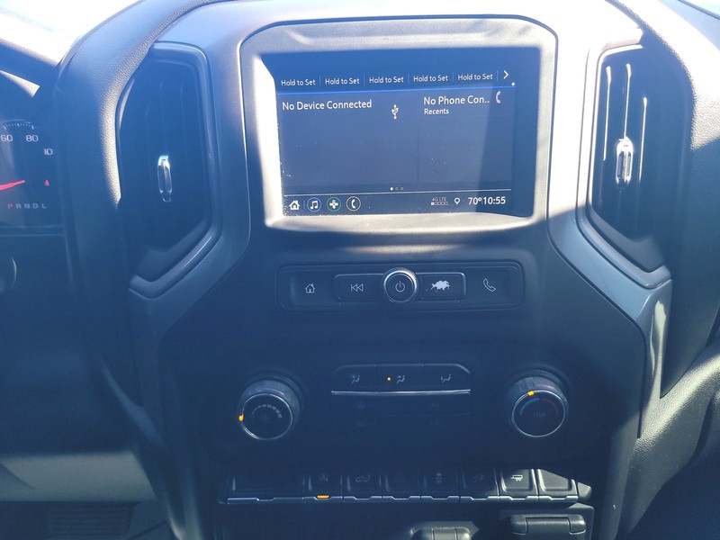 Chevrolet Silverado 1500 LTD Vehicle Full-screen Gallery Image 11