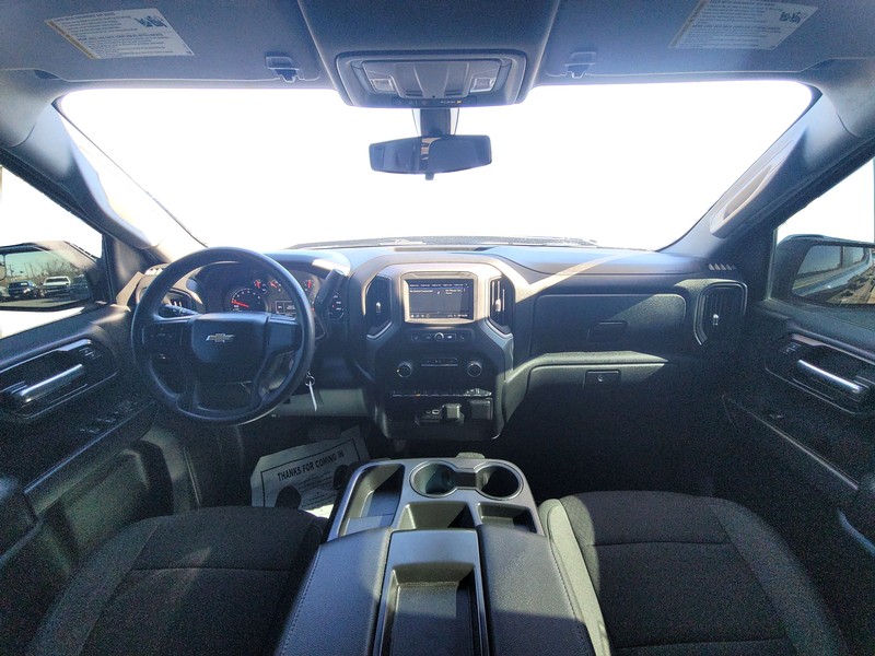 Chevrolet Silverado 1500 LTD Vehicle Full-screen Gallery Image 14