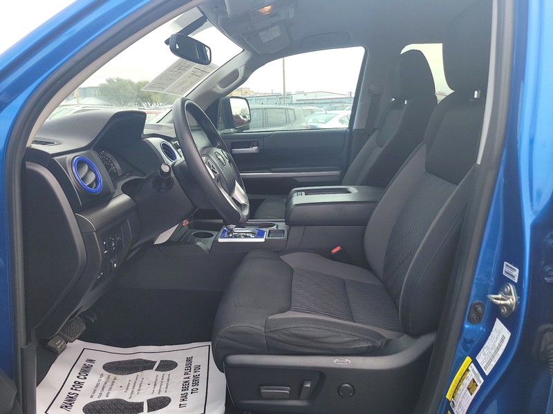 Toyota Tundra 2WD Vehicle Full-screen Gallery Image 8