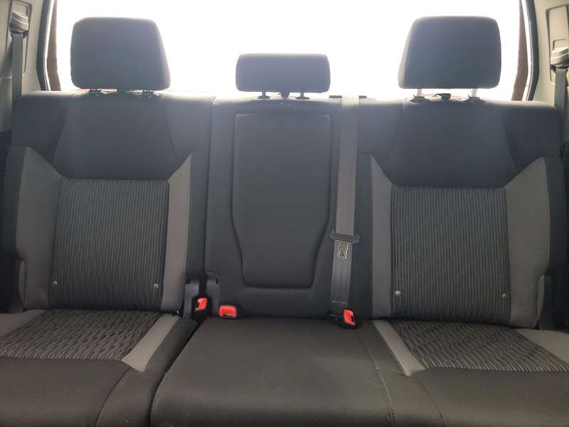 Toyota Tundra 2WD Vehicle Full-screen Gallery Image 11