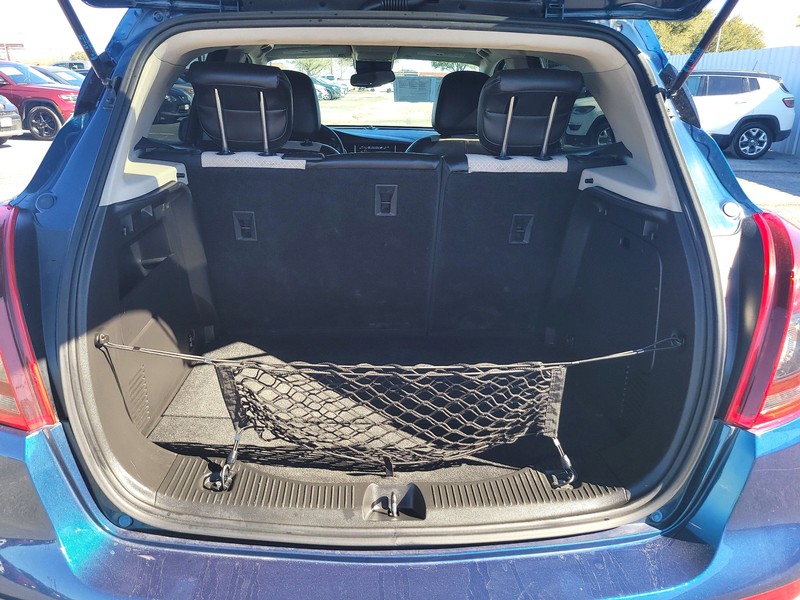 Buick Encore Vehicle Full-screen Gallery Image 9