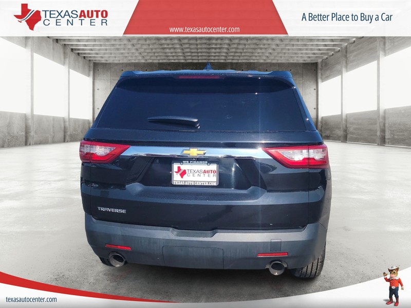 Chevrolet Traverse Vehicle Full-screen Gallery Image 6