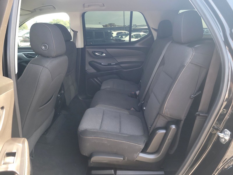 Chevrolet Traverse Vehicle Full-screen Gallery Image 10