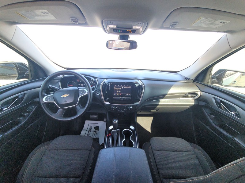 Chevrolet Traverse Vehicle Full-screen Gallery Image 15