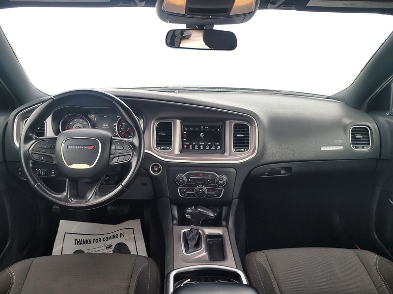 Dodge Charger Vehicle Full-screen Gallery Image 15