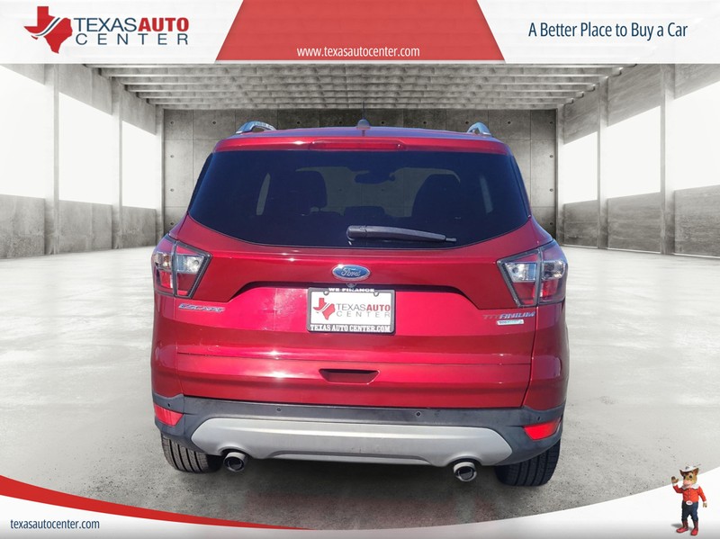 Ford Escape Vehicle Full-screen Gallery Image 6