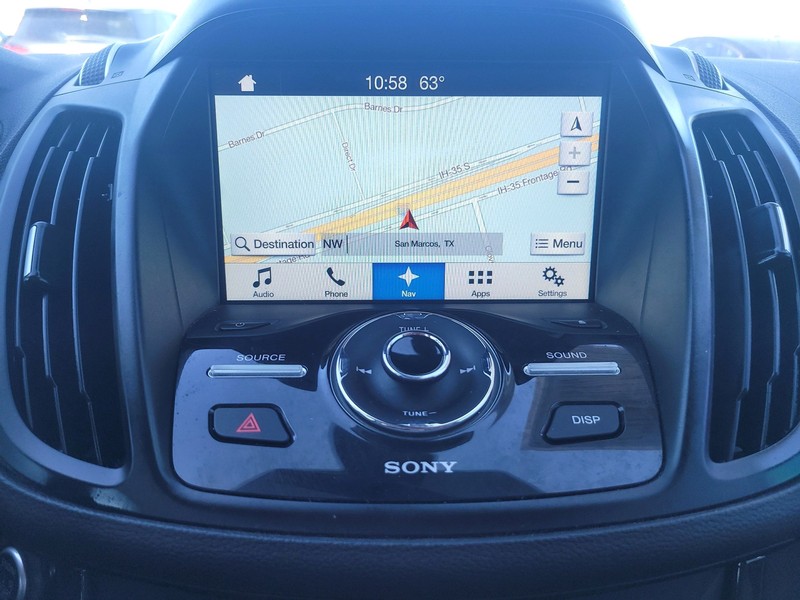 Ford Escape Vehicle Full-screen Gallery Image 17