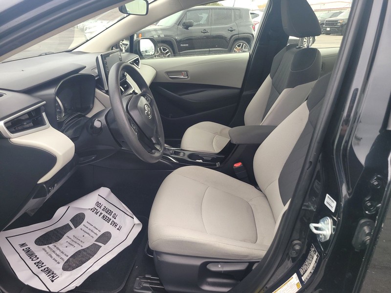 Toyota Corolla Vehicle Full-screen Gallery Image 9