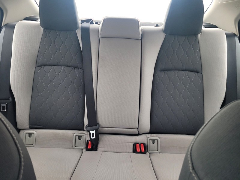 Toyota Corolla Vehicle Full-screen Gallery Image 12