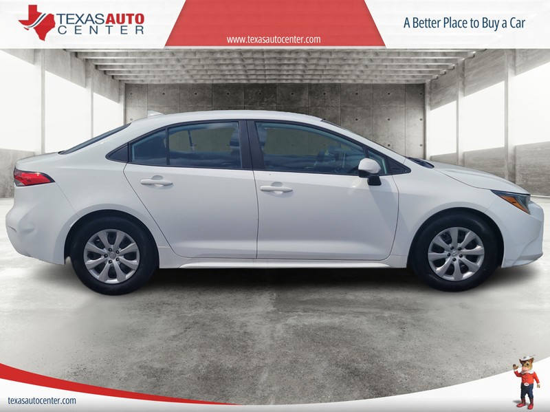 Toyota Corolla Vehicle Full-screen Gallery Image 4