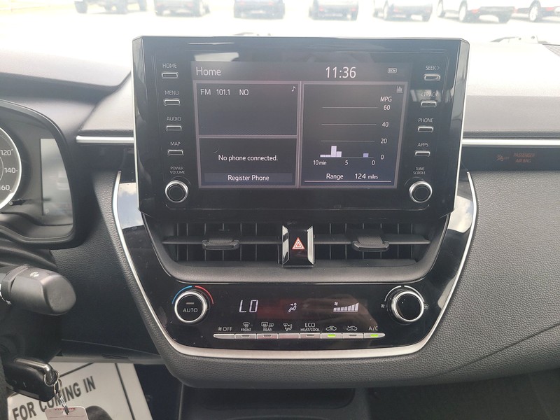 Toyota Corolla Vehicle Full-screen Gallery Image 11