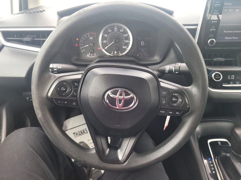 Toyota Corolla Vehicle Full-screen Gallery Image 13