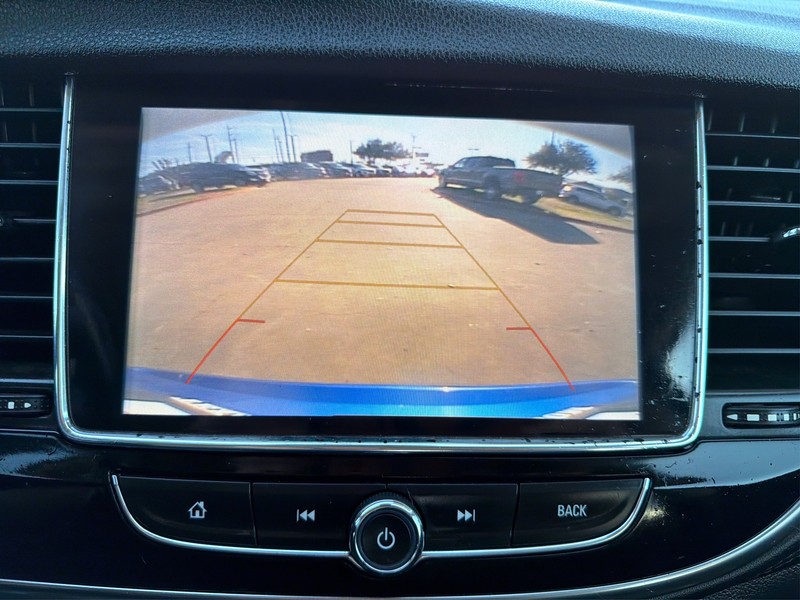 Buick Encore Vehicle Full-screen Gallery Image 17