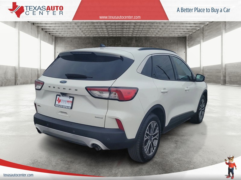 Ford Escape Vehicle Full-screen Gallery Image 6