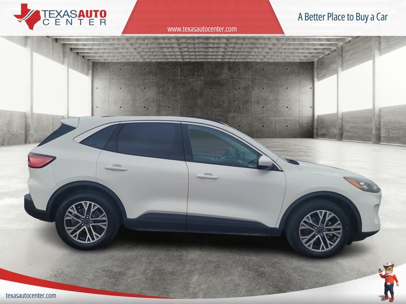 Ford Escape Vehicle Full-screen Gallery Image 7