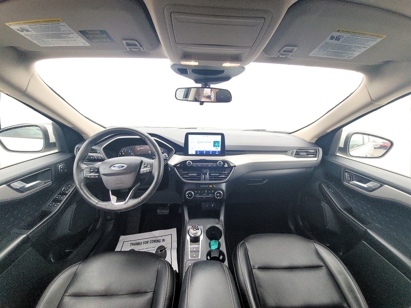 Ford Escape Vehicle Full-screen Gallery Image 15