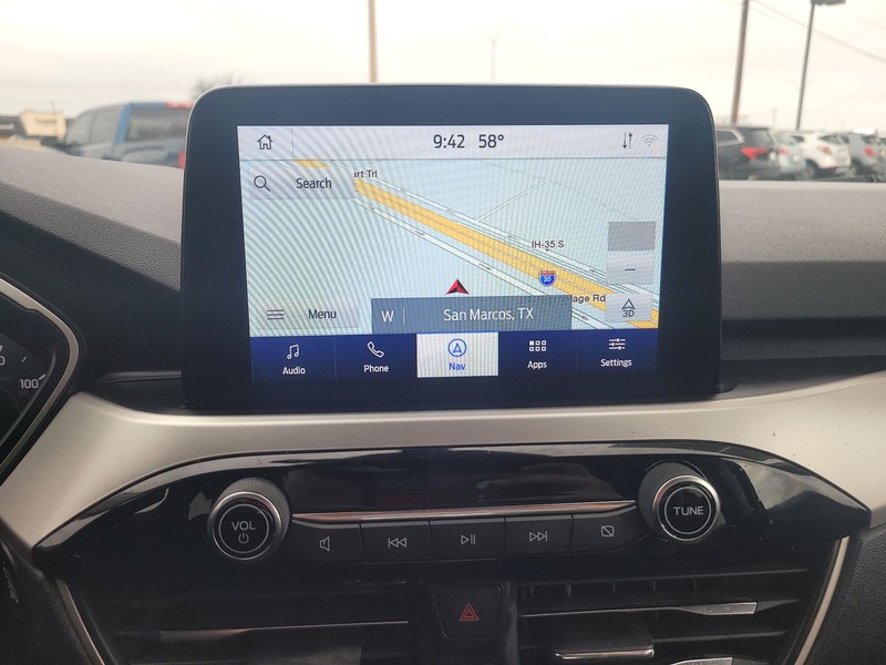 Ford Escape Vehicle Full-screen Gallery Image 17