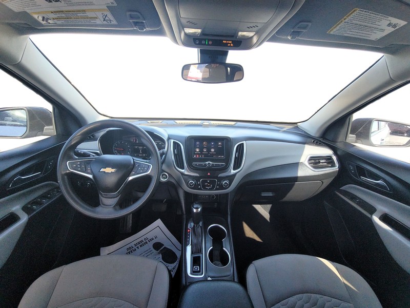 Chevrolet Equinox Vehicle Full-screen Gallery Image 15