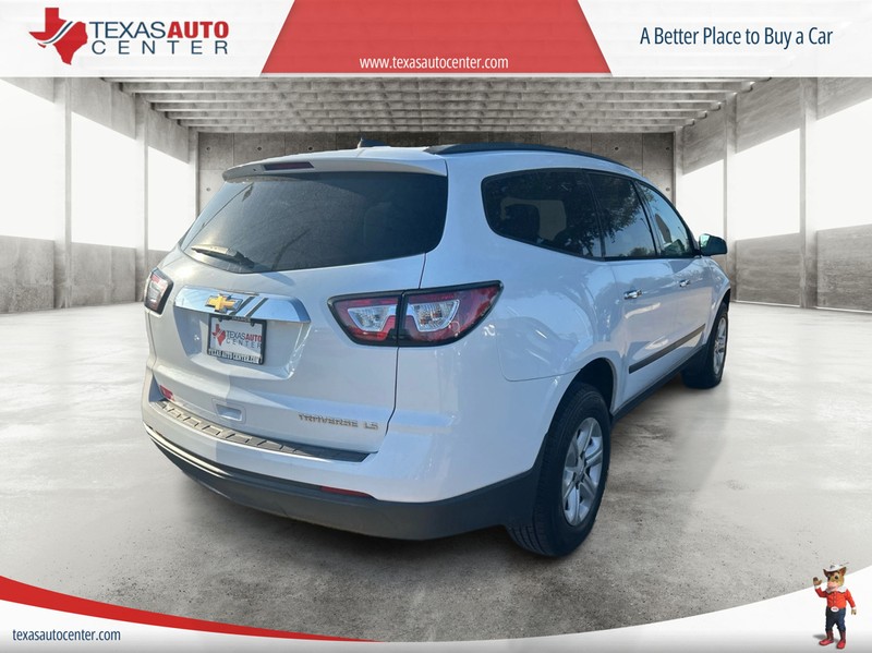 Chevrolet Traverse Vehicle Full-screen Gallery Image 5