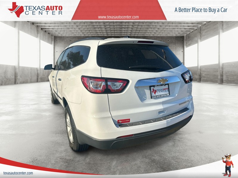 Chevrolet Traverse Vehicle Full-screen Gallery Image 6