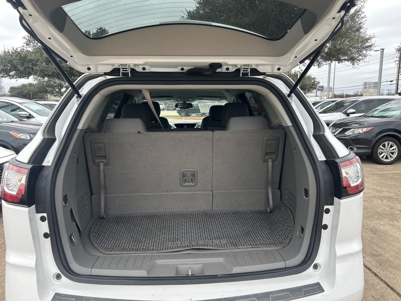 Chevrolet Traverse Vehicle Full-screen Gallery Image 9