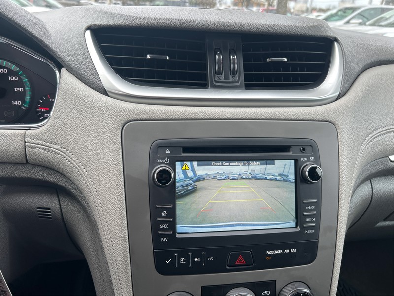 Chevrolet Traverse Vehicle Full-screen Gallery Image 19