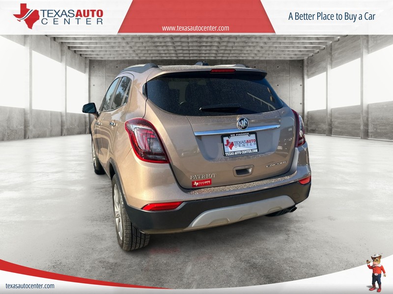 Buick Encore Vehicle Full-screen Gallery Image 7