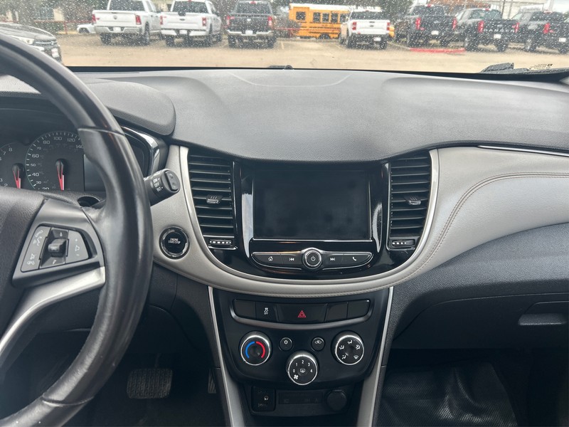 Chevrolet Trax Vehicle Full-screen Gallery Image 12