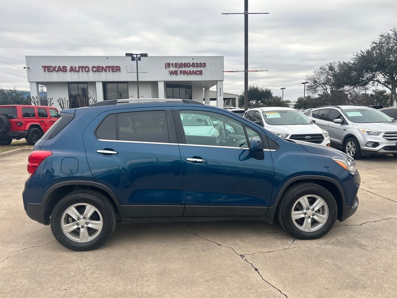 Chevrolet Trax Vehicle Full-screen Gallery Image 16