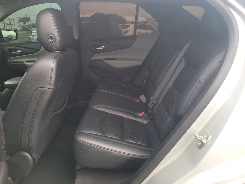 Chevrolet Equinox Vehicle Full-screen Gallery Image 10