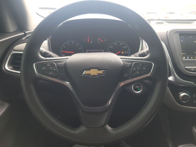 Chevrolet Equinox Vehicle Full-screen Gallery Image 14